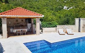 Country Home Mocilo, Zagvozd